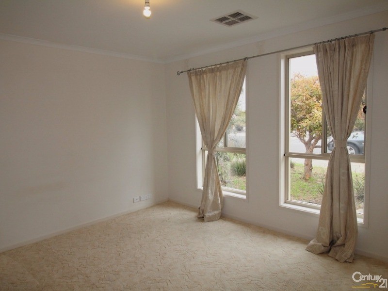 75 Dover Street, Aldinga Beach SA 5173