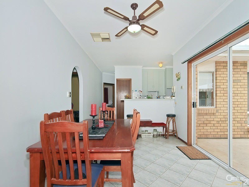 5 Rover Crescent, Port Willunga SA 5173