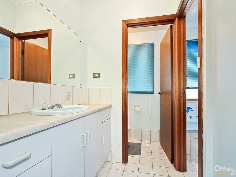 5 Rover Crescent, Port Willunga SA 5173