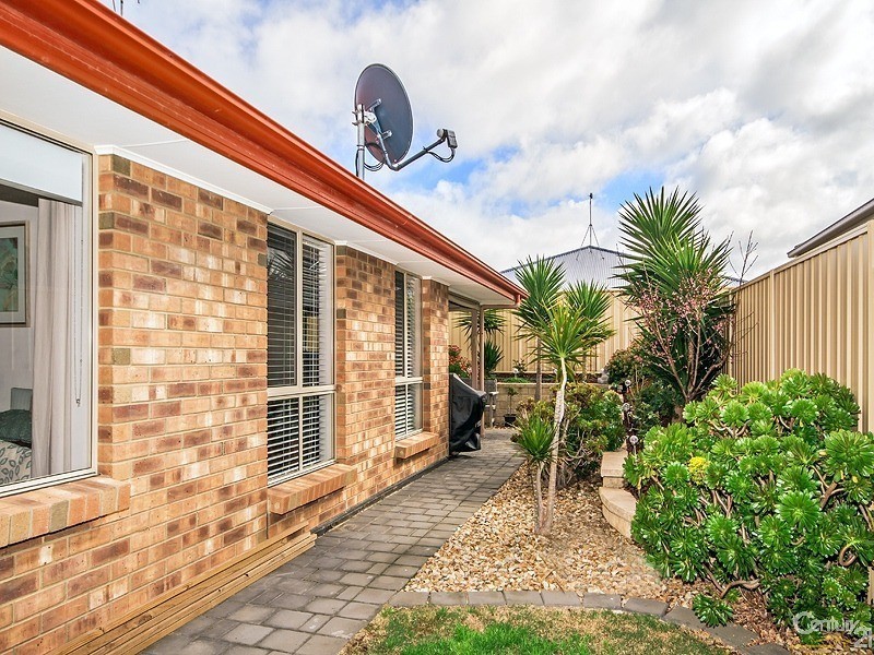 13 Pinkgum Avenue, Aldinga Beach SA 5173
