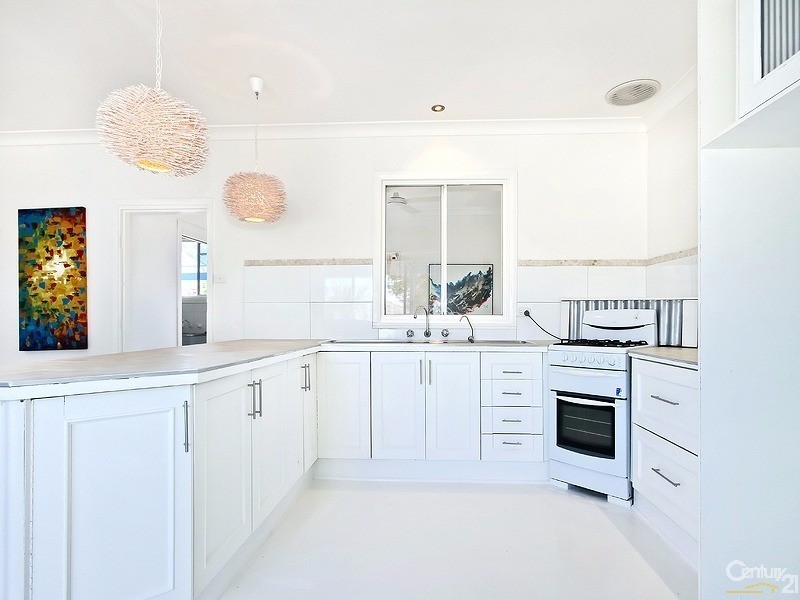 16 Rowley Road, Port Willunga SA 5173