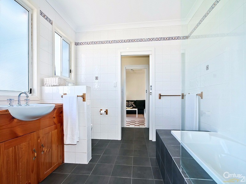 16 Rowley Road, Port Willunga SA 5173