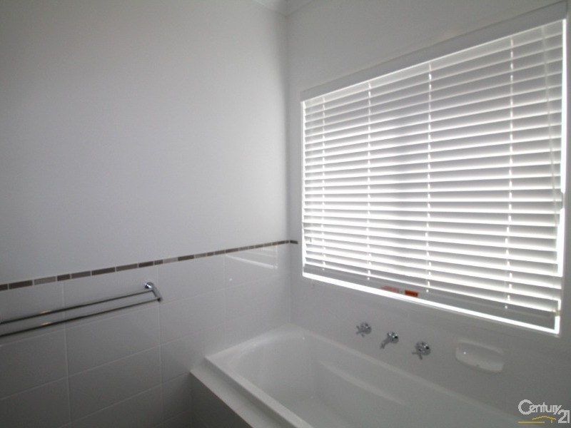 38 Admiral Parade, Seaford Meadows SA 5169