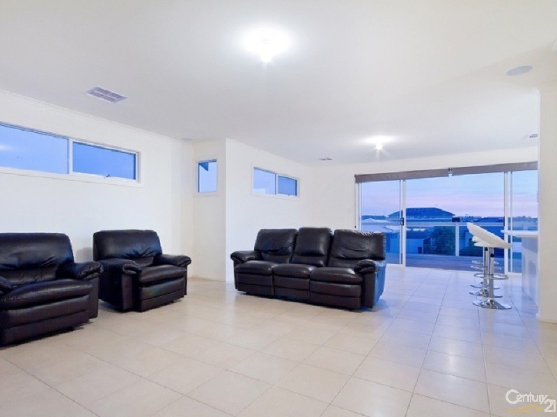 9 Kaurna Avenue, Aldinga Beach SA 5173