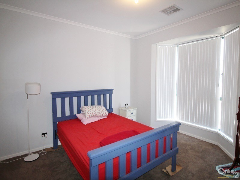 30 Esperance Boulevard, Seaford Rise SA 5169