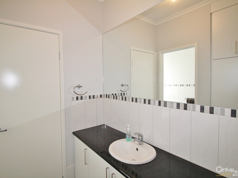 30 Esperance Boulevard, Seaford Rise SA 5169