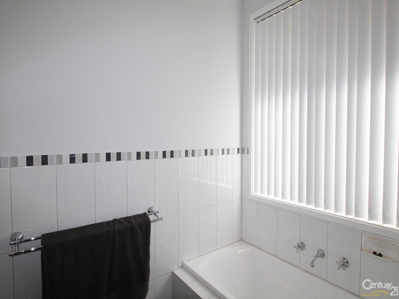 30 Esperance Boulevard, Seaford Rise SA 5169