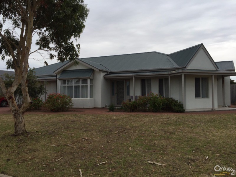 2 Basin Street, Aldinga Beach SA 5173
