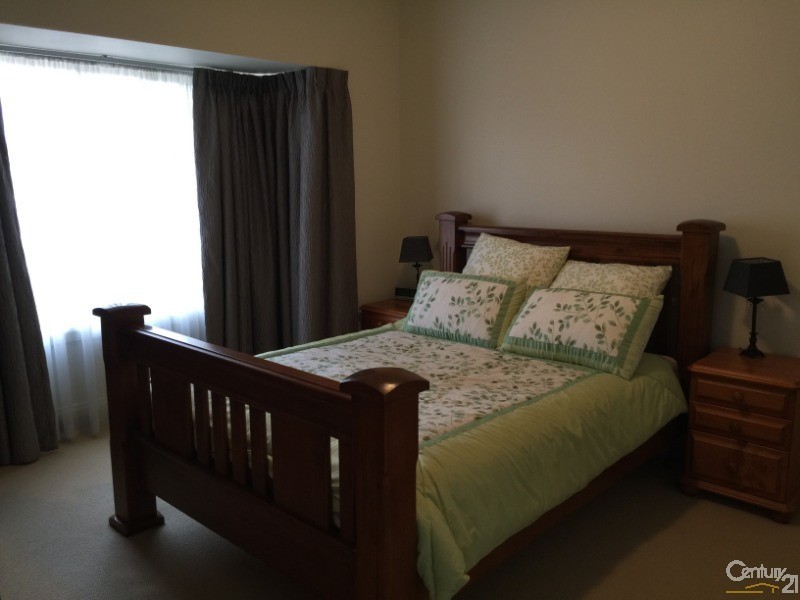 2 Basin Street, Aldinga Beach SA 5173