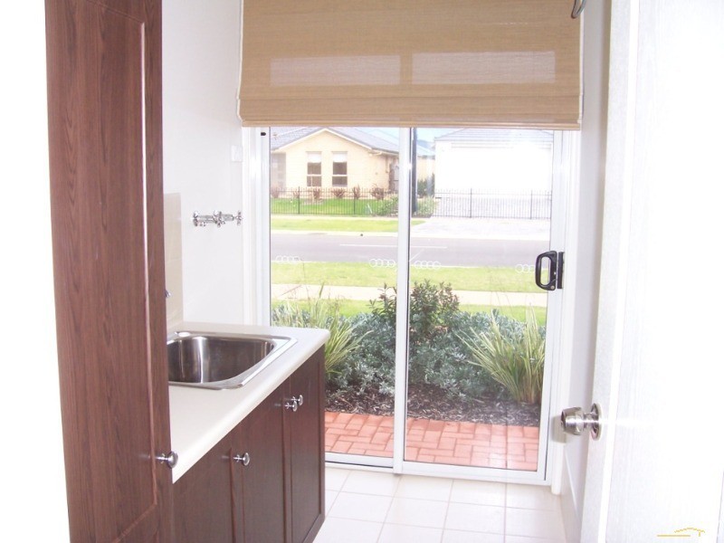 2 Basin Street, Aldinga Beach SA 5173