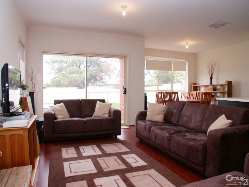 12 Blacker Road, Aldinga Beach SA 5173