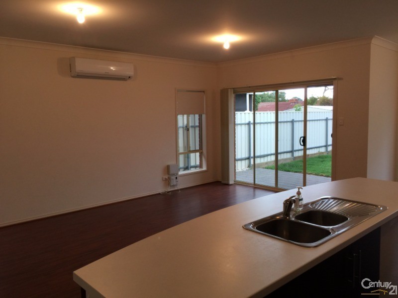 12 Blacker Road, Aldinga Beach SA 5173