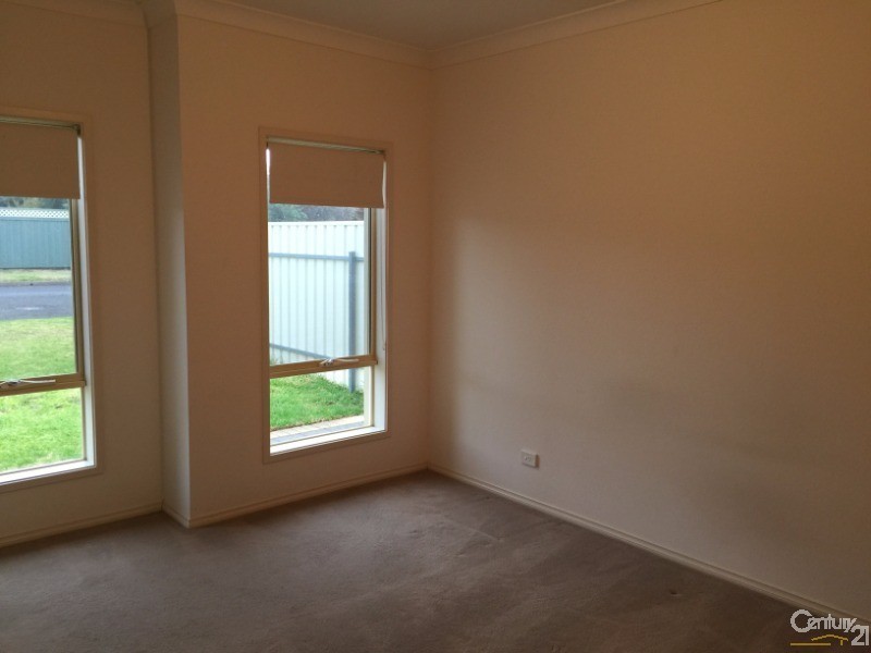 12 Blacker Road, Aldinga Beach SA 5173