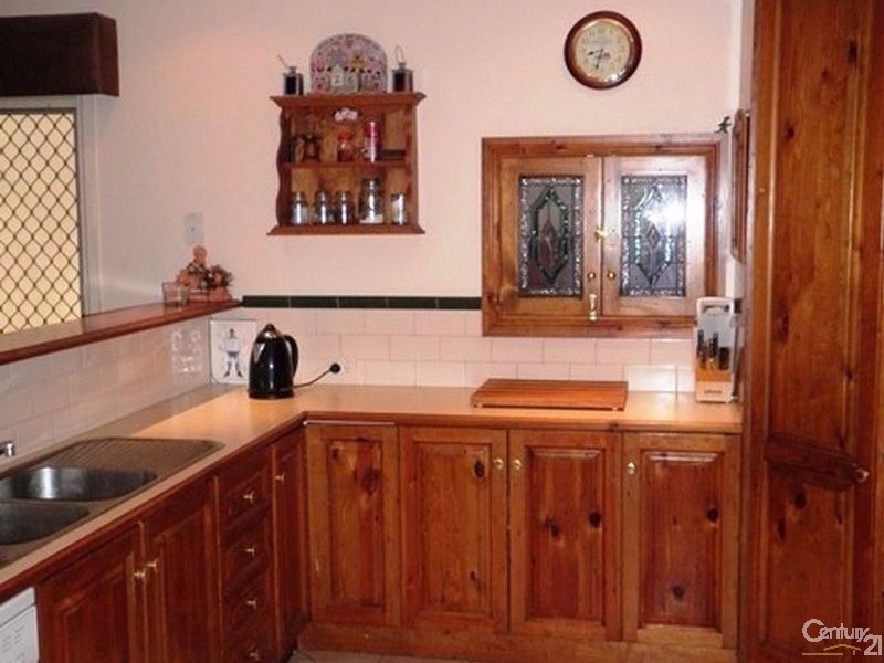 1 Chiton Avenue, Seaford Rise SA 5169