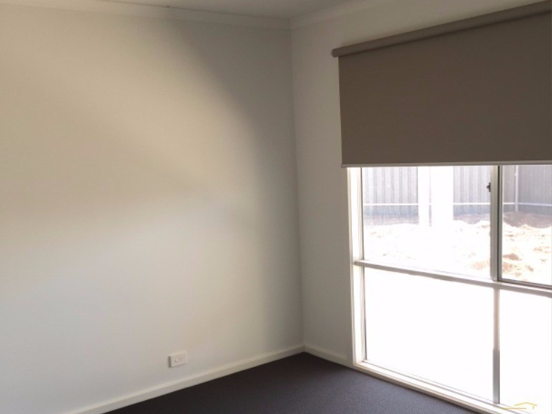6 Harvey Crescent, Aldinga Beach SA 5173