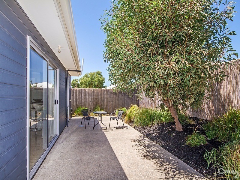 12 Kaurna Avenue, Aldinga Beach SA 5173