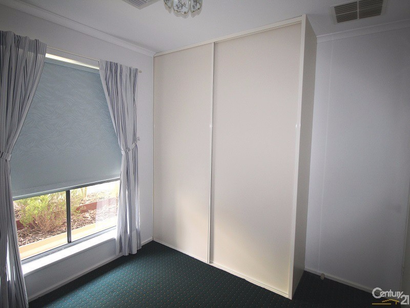 25 Shoalwater Close, Seaford Rise SA 5169