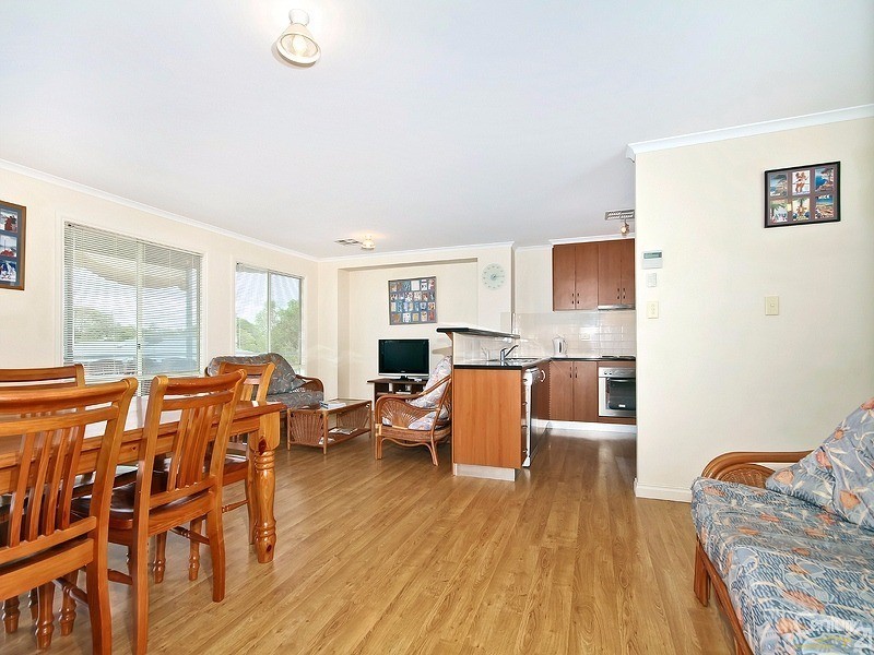 4 Thomas Street, Aldinga Beach SA 5173
