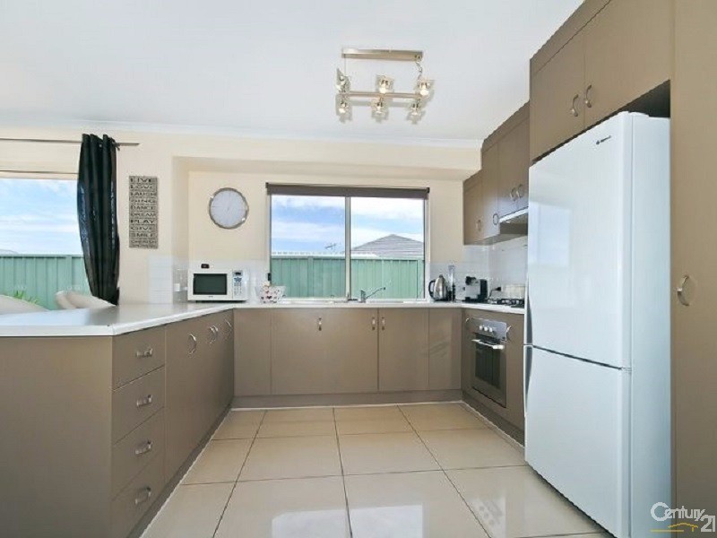 4 Azure Place, Aldinga Beach SA 5173