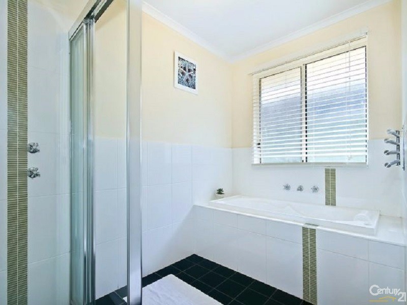 4 Azure Place, Aldinga Beach SA 5173