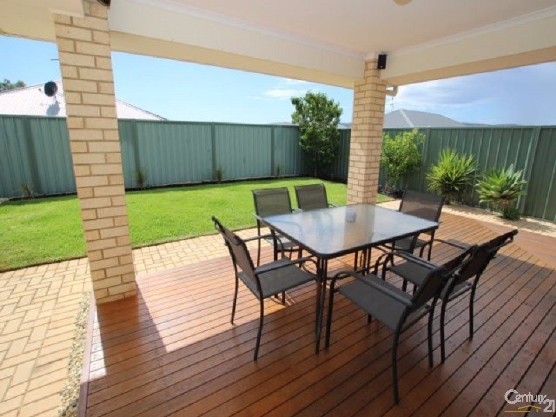 4 Azure Place, Aldinga Beach SA 5173