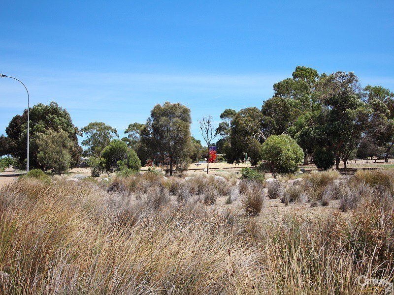 90 Quinliven Road, Aldinga Beach SA 5173