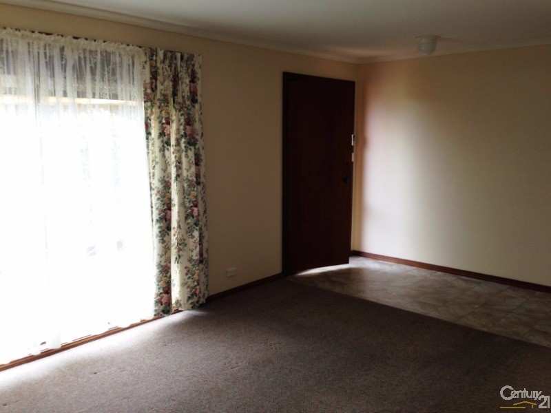 1/2 Blacker Road, Aldinga Beach SA 5173