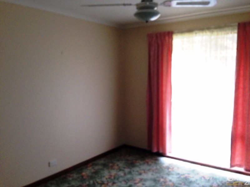 1/2 Blacker Road, Aldinga Beach SA 5173