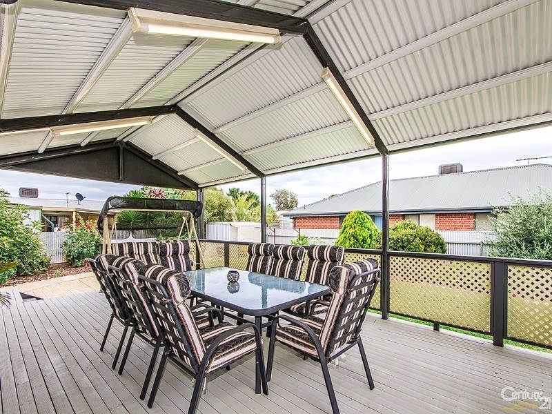 37 Gordon Street, Aldinga Beach SA 5173
