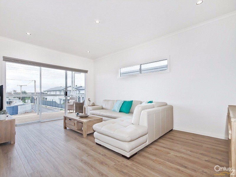 2 Butterworth Road, Aldinga Beach SA 5173