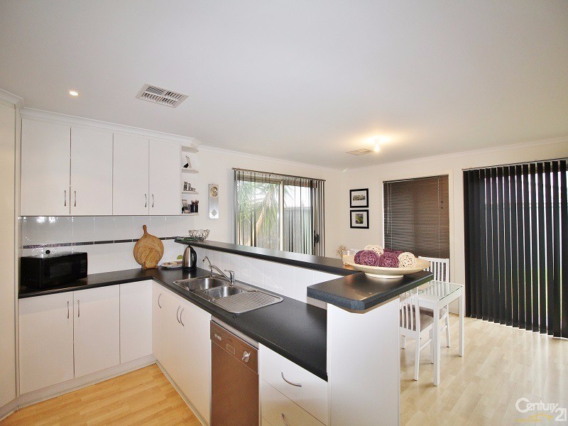 30 Storey Avenue, Aldinga Beach SA 5173