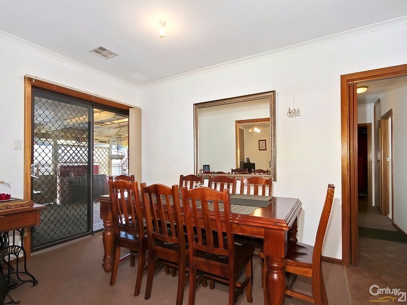 14 Hammond Avenue, Morphett Vale SA 5162