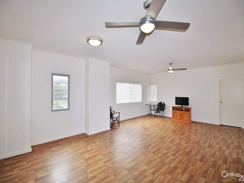 18A Third Avenue, Moana SA 5169