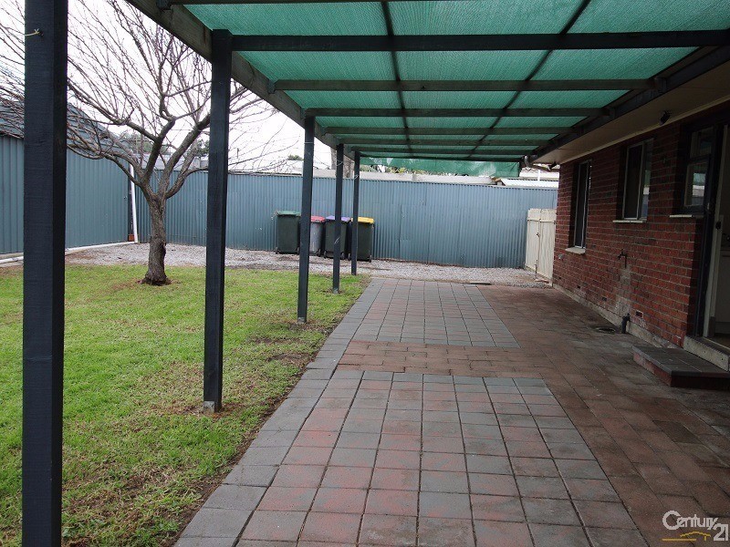 19 Irving Road, Aldinga Beach SA 5173