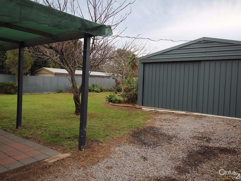 19 Irving Road, Aldinga Beach SA 5173