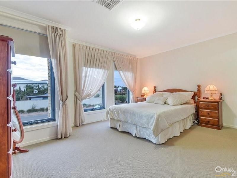 5 Arcadia Crescent, Sellicks Beach SA 5174