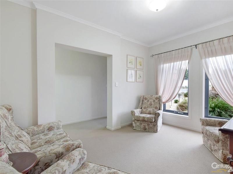 5 Arcadia Crescent, Sellicks Beach SA 5174