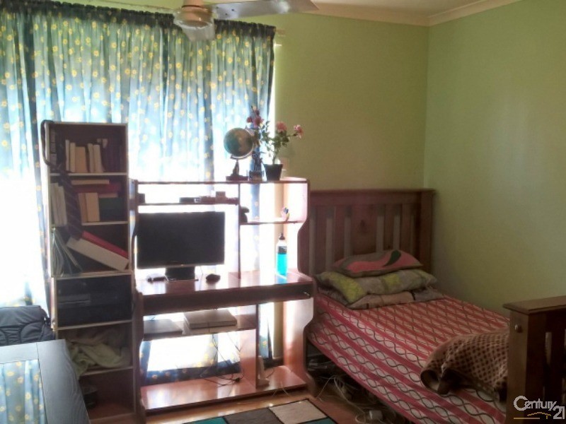 4 Irving Road, Aldinga Beach SA 5173