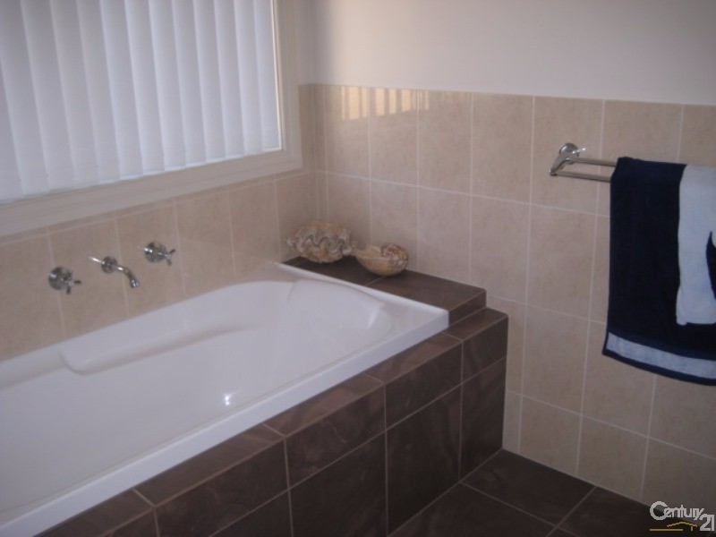 13 Sedge Street, Aldinga Beach SA 5173