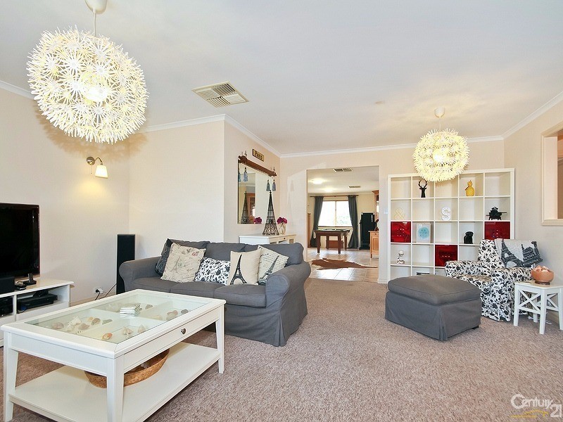 5 Waratah Avenue, Seaford Rise SA 5169