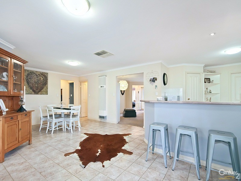 5 Waratah Avenue, Seaford Rise SA 5169