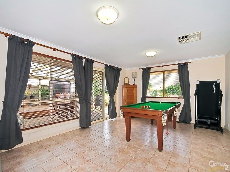 5 Waratah Avenue, Seaford Rise SA 5169