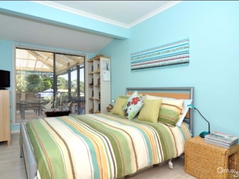 9 Wurlie Road, Aldinga Beach SA 5173