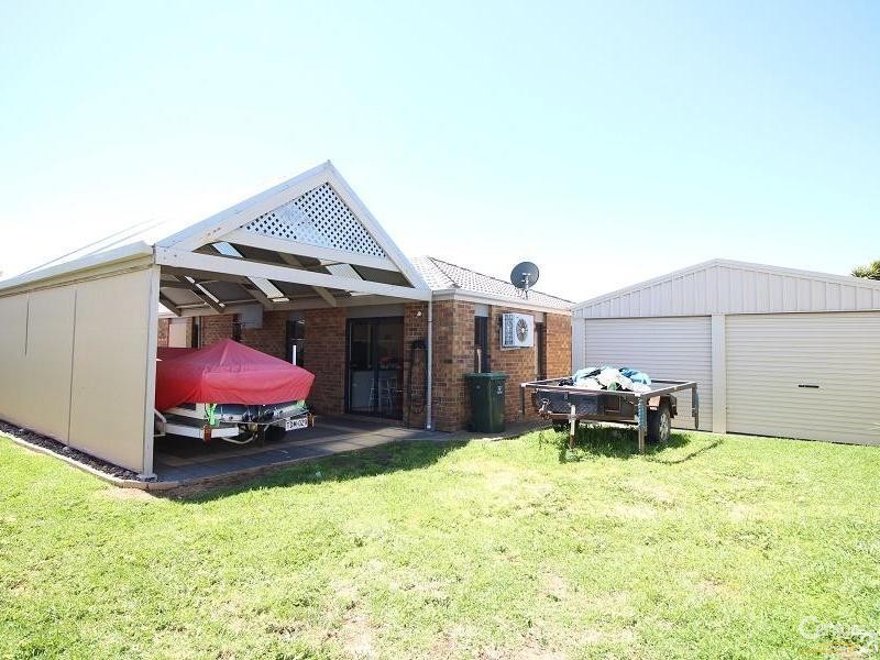 8  Blue Bay Avenue, Aldinga Beach SA 5173