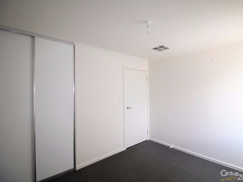 1/8  Kitto Crescent, Aldinga Beach SA 5173