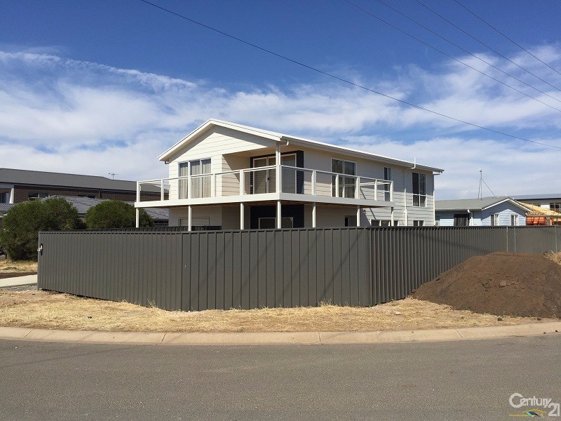 6 Harvey Crescent, Aldinga Beach SA 5173