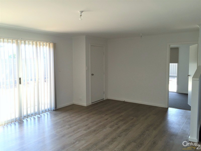 6 Harvey Crescent, Aldinga Beach SA 5173