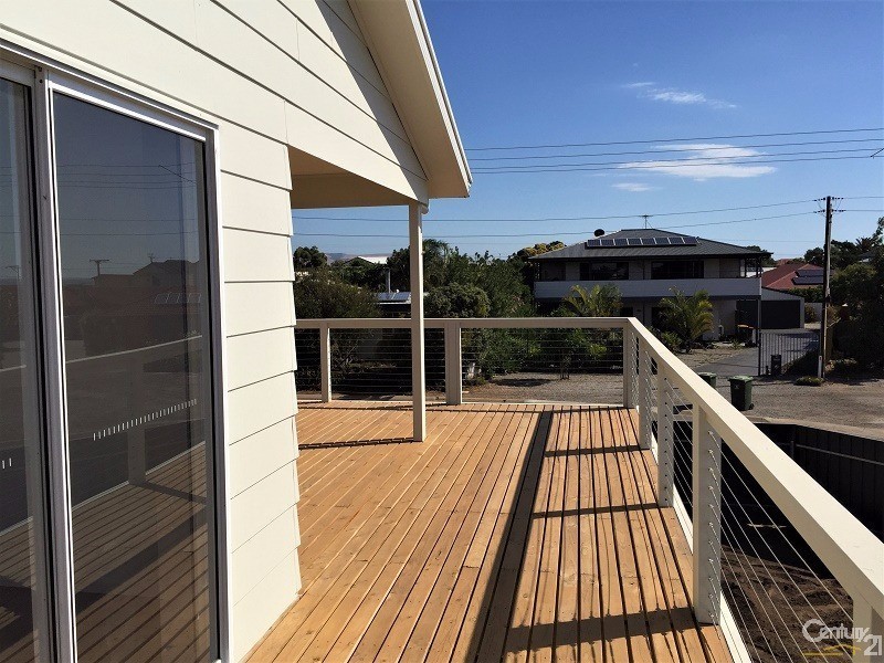 6 Harvey Crescent, Aldinga Beach SA 5173