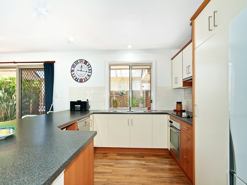 13 Seaview Street, Aldinga Beach SA 5173