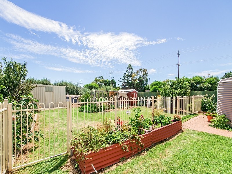 13 Seaview Street, Aldinga Beach SA 5173
